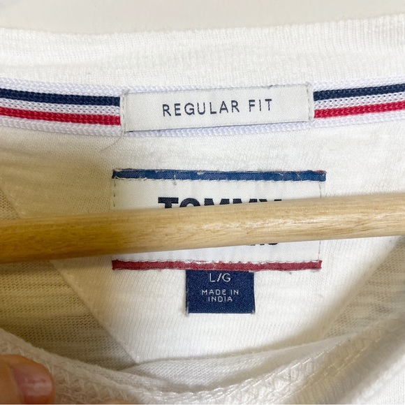 Tommy Jeans Brooklyn New York Long Sleeve T-Shirt White and Pink - Picture 3 of 6